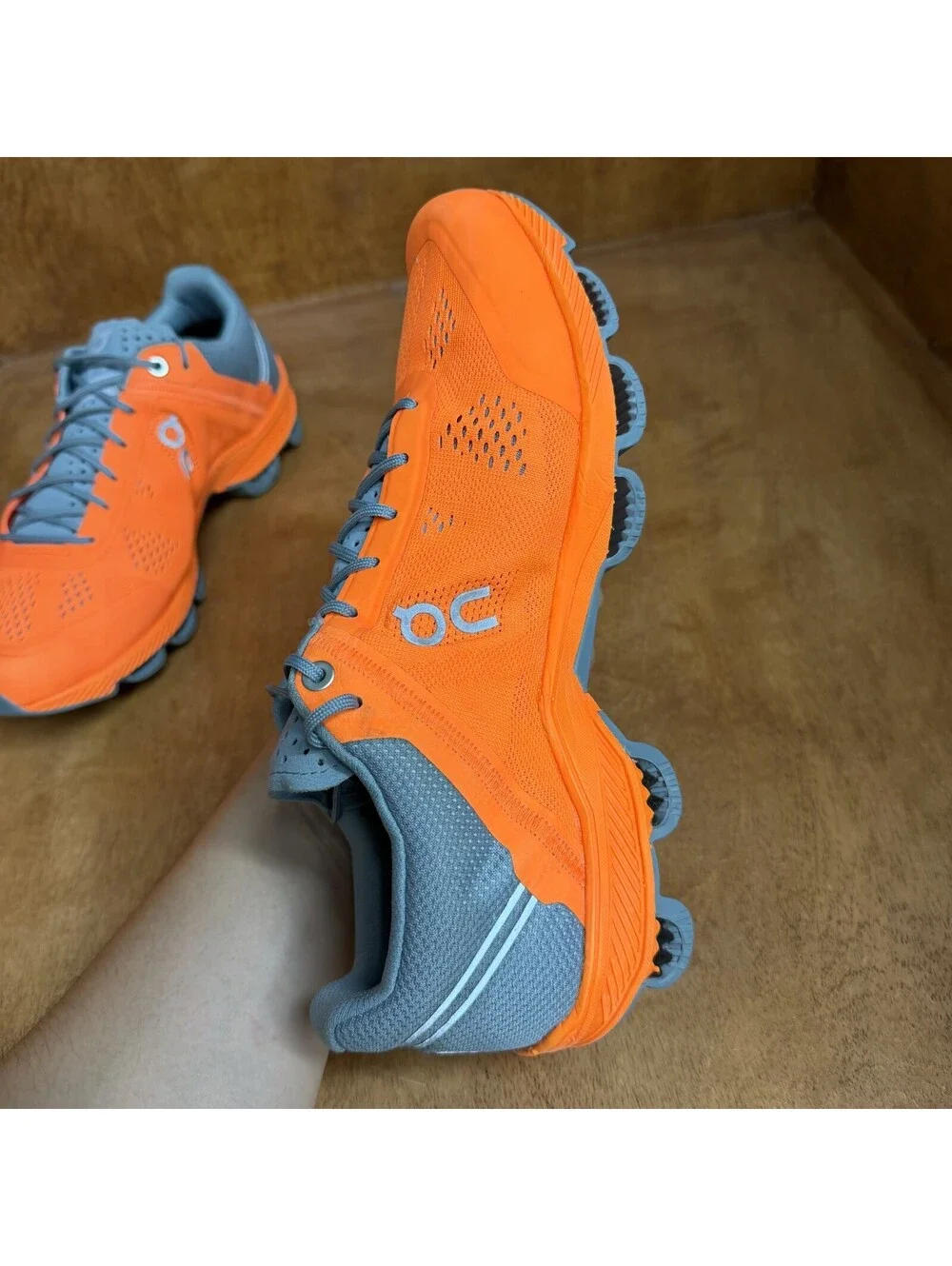 On Cloudsurfer Running Shoes Womens Size 7.5 Neon Orange Gray Swiss Engineering